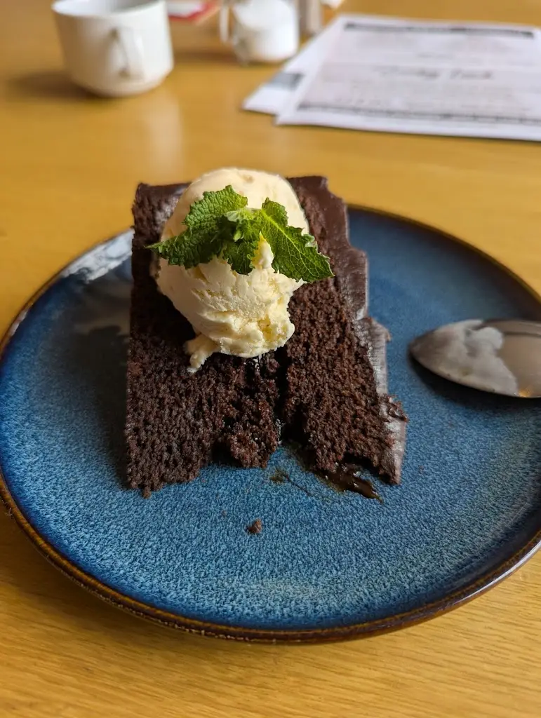 Debbie Coleman_The Plough and Harrow_Littleport_review