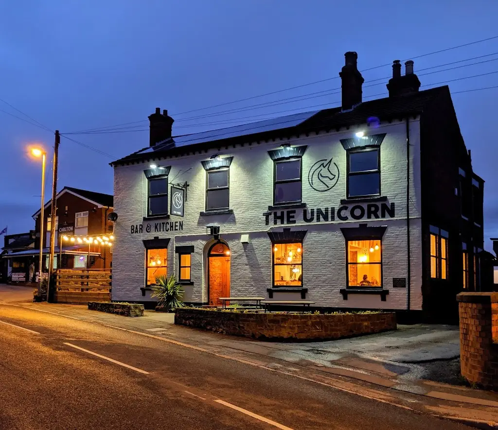 The Unicorn Bar & Kitchen_Lofthouse_slider_image_3