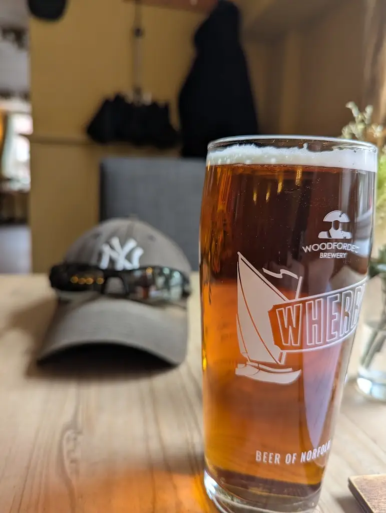 Piers Lawson-Brown_The Swan_Loddon_review