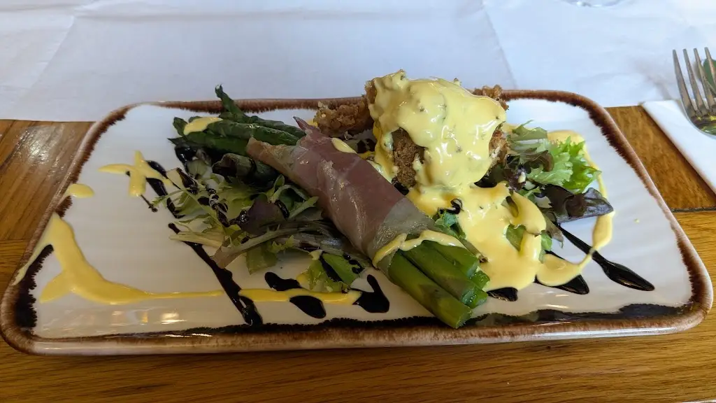 kate Coles_The White Horse_Loddon_review