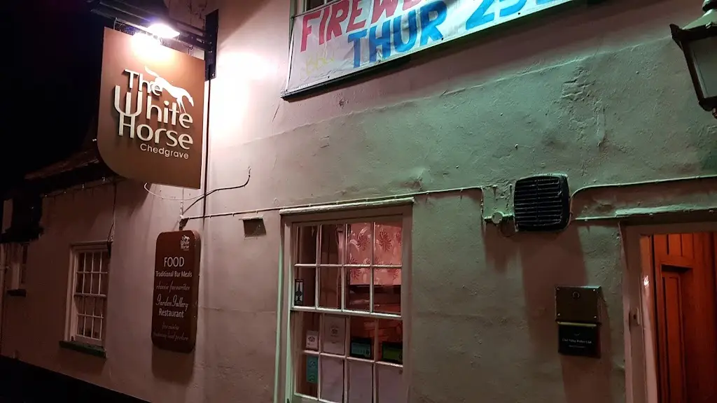 The White Horse_Loddon_slider_image_1