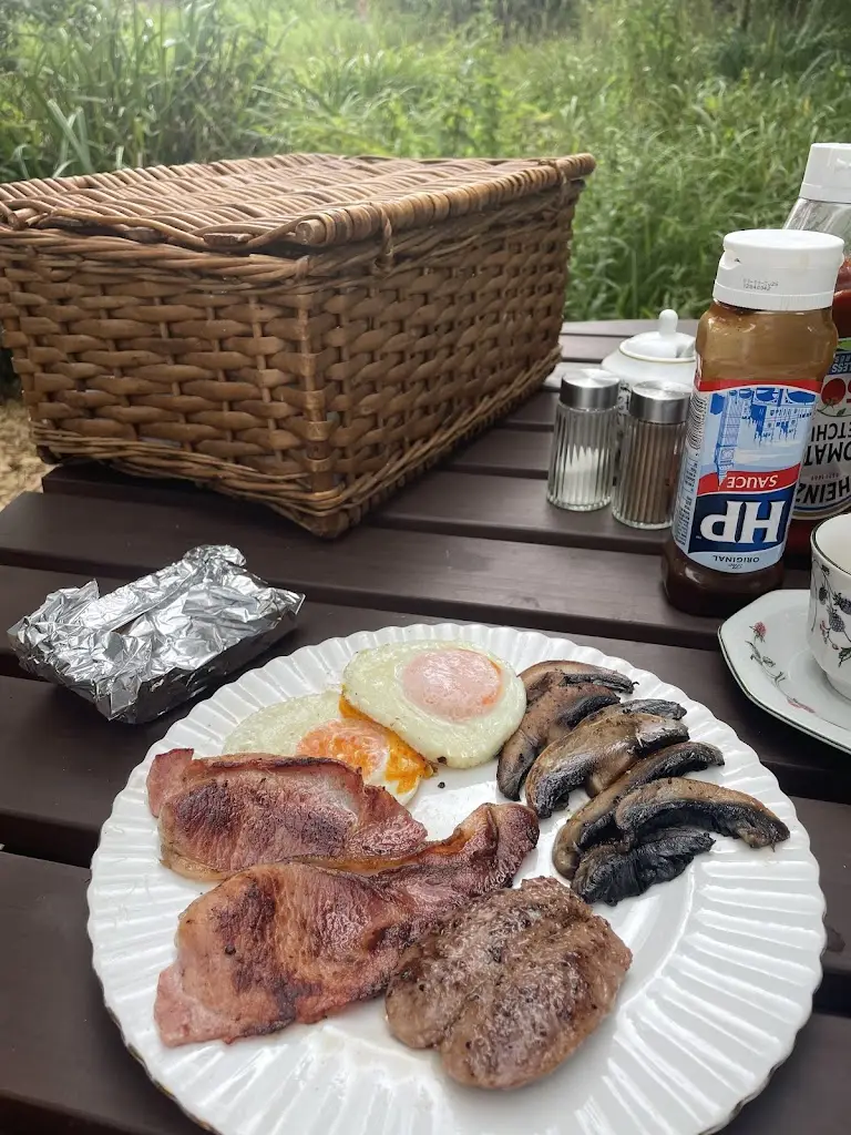 Michelle Fountain_Rosy Lee's_Loddon_review