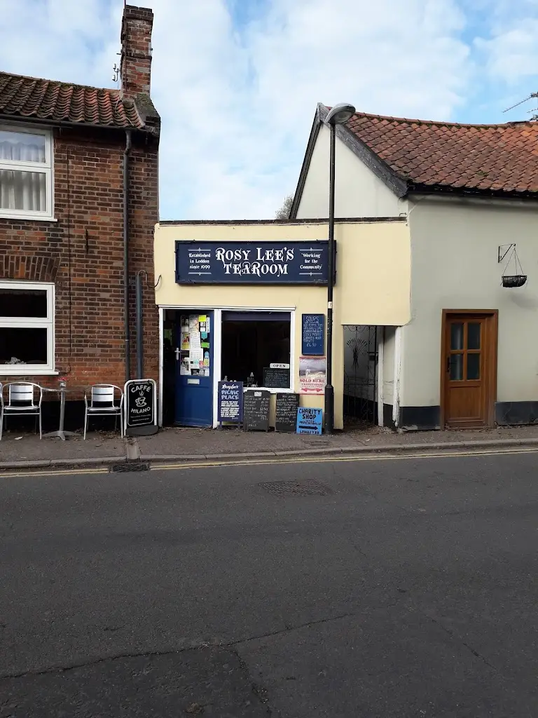 Rosy Lee's_Loddon_slider_image_3