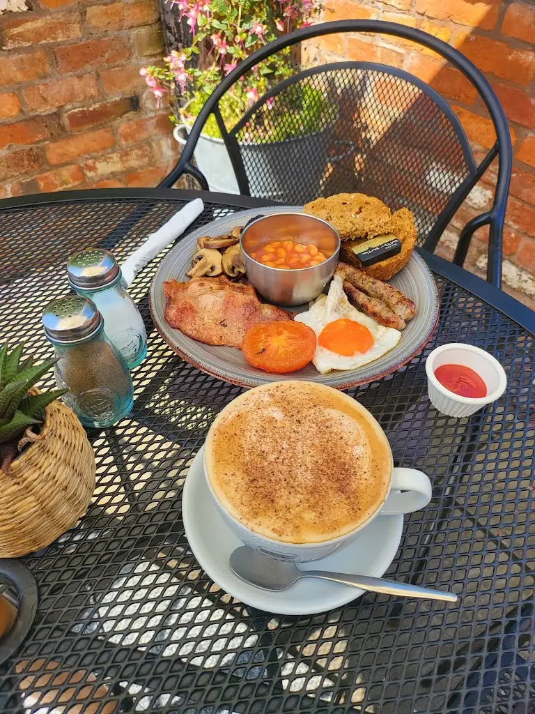 SixtyTwo_Long Bennington_slider_image_2