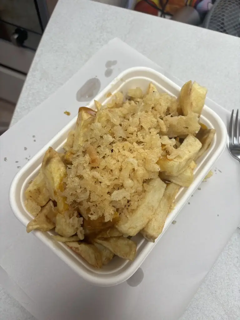 Troy Linford-Gray (Troyandy9)_Sharricks Fish Bar_Long Bennington_review