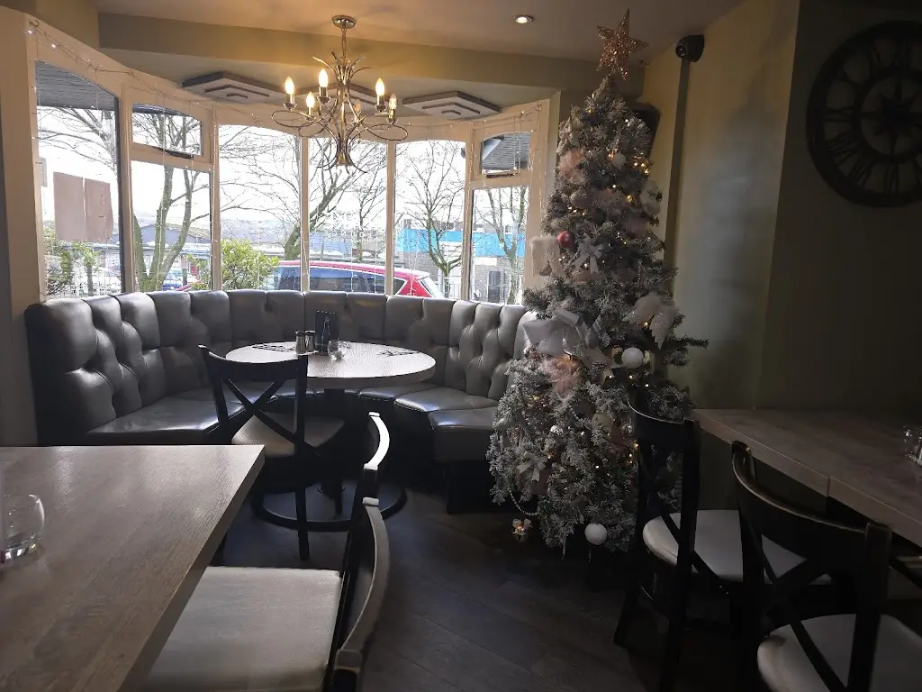 Lake Lounge Restaurant & Rooms restaurant in Littleborough