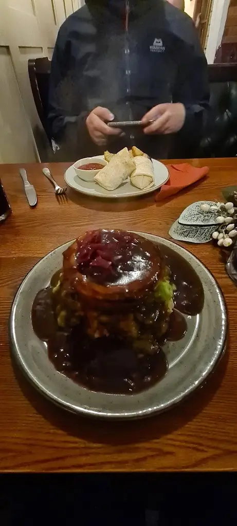 Michelle Drysdale_Hare on the Hill_Littleborough_review