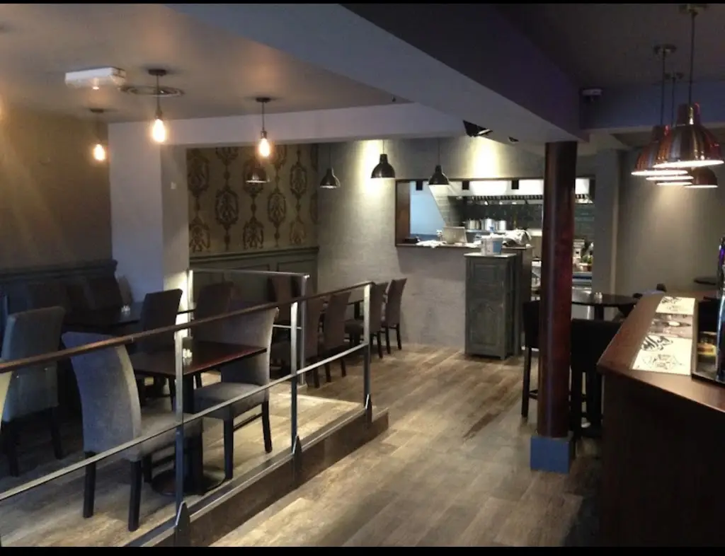 Grape N Grain restaurant in Littleborough