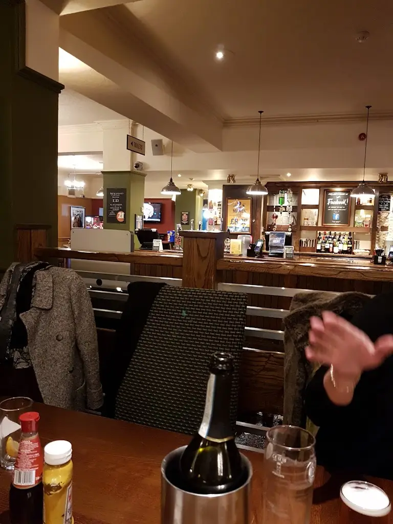 Menu_Beach_Littleborough_image_5