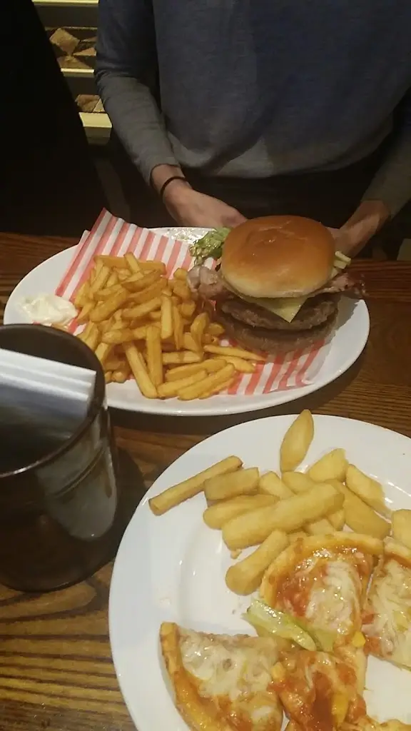 Menu_Beach_Littleborough_image_9