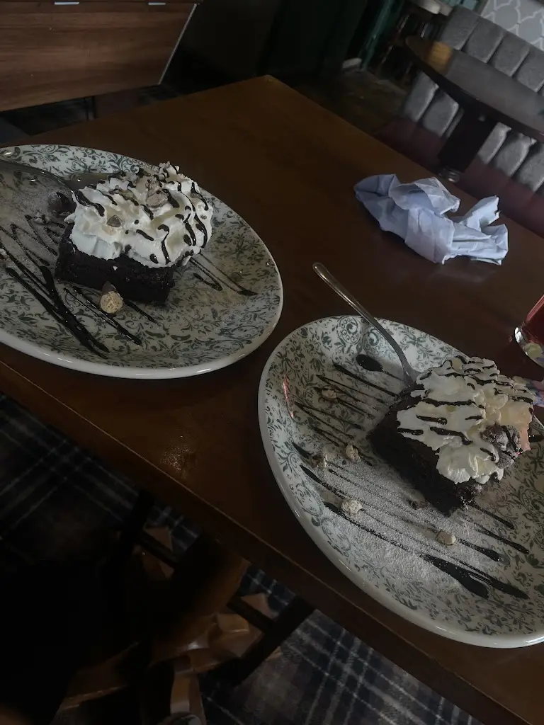 Lexie elle_Beach_Littleborough_review