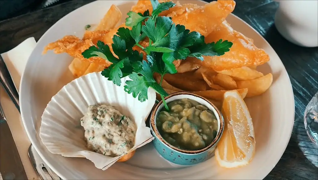 Noah's_Long Ashton_slider_image_2