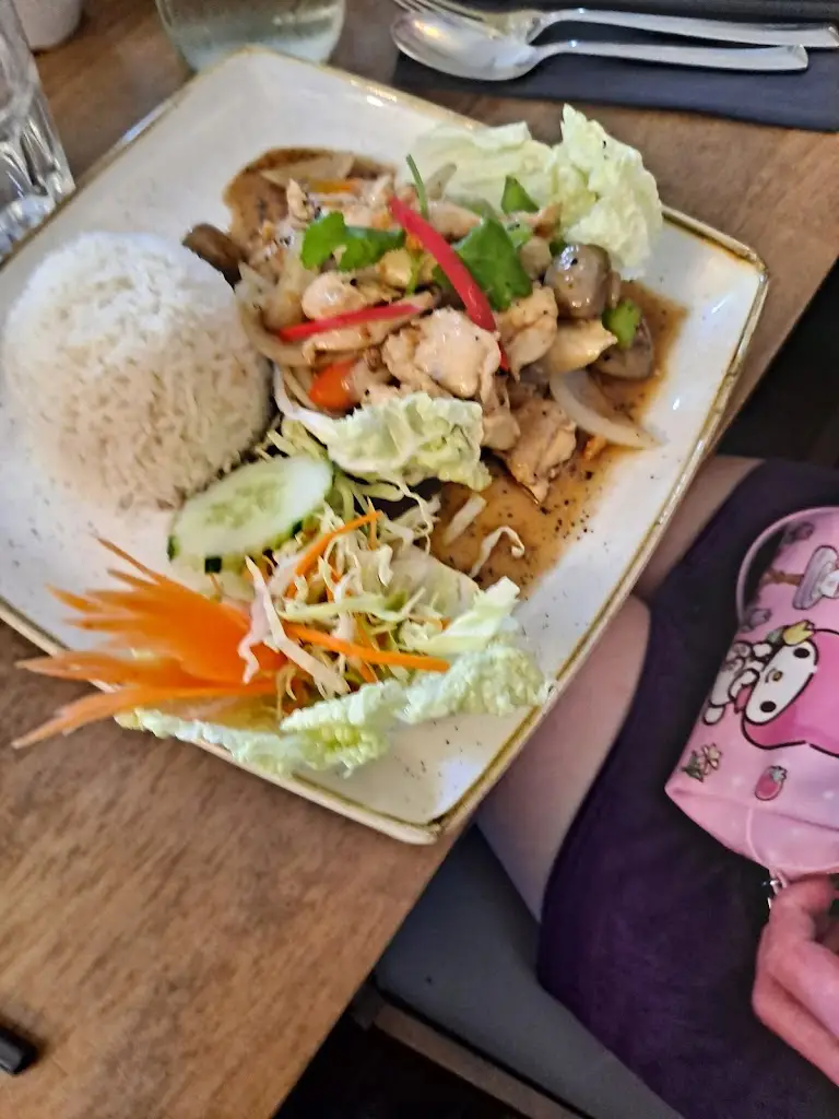 Menu_The Churchill Arms_Long Crendon_image_9