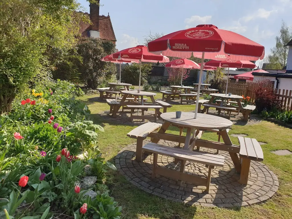 The Churchill Arms restaurante en Long Crendon