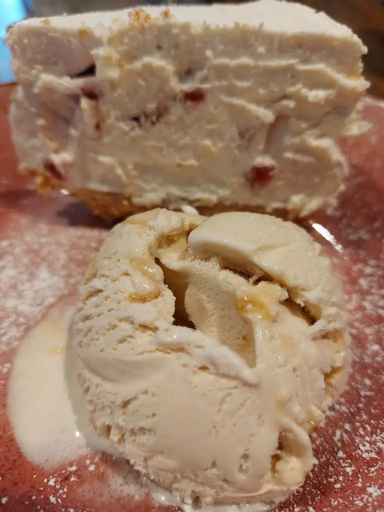 Menu_Huggers long Stratton_Long Stratton_image_7