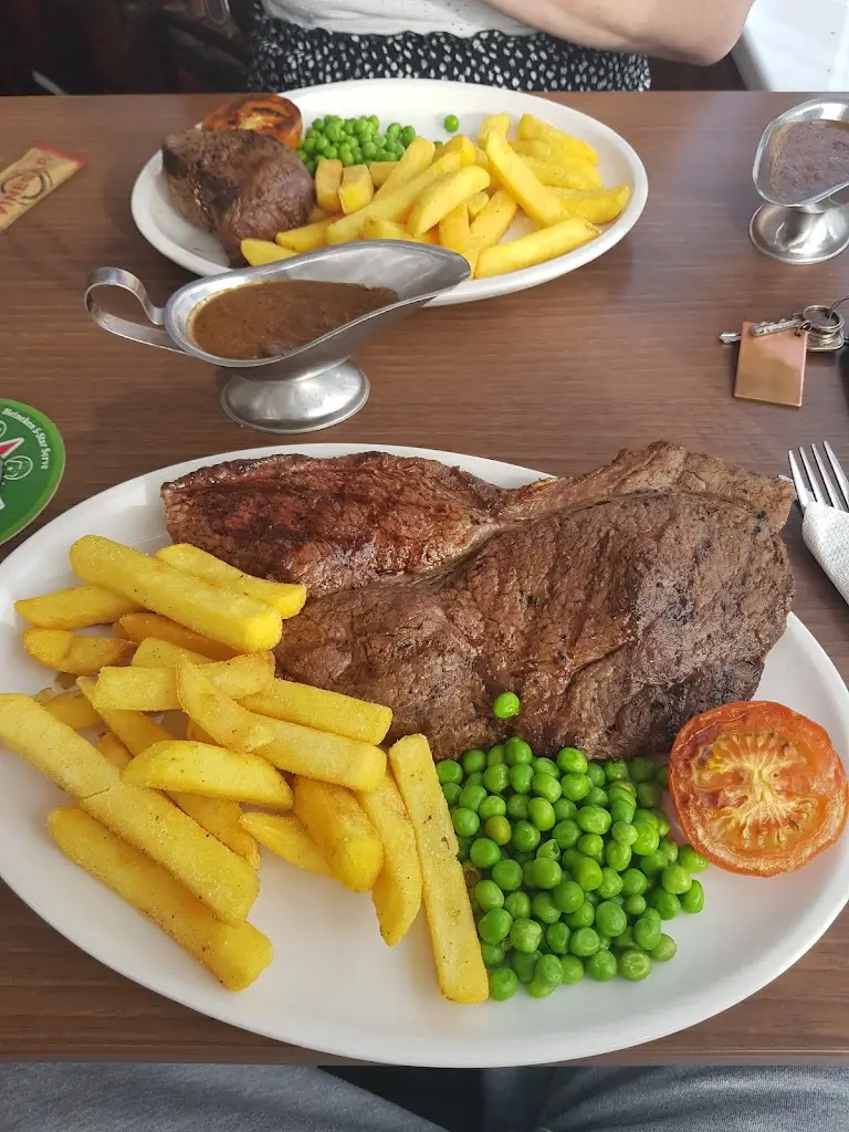 Dan_The Old Smithy_Long Lawford_review