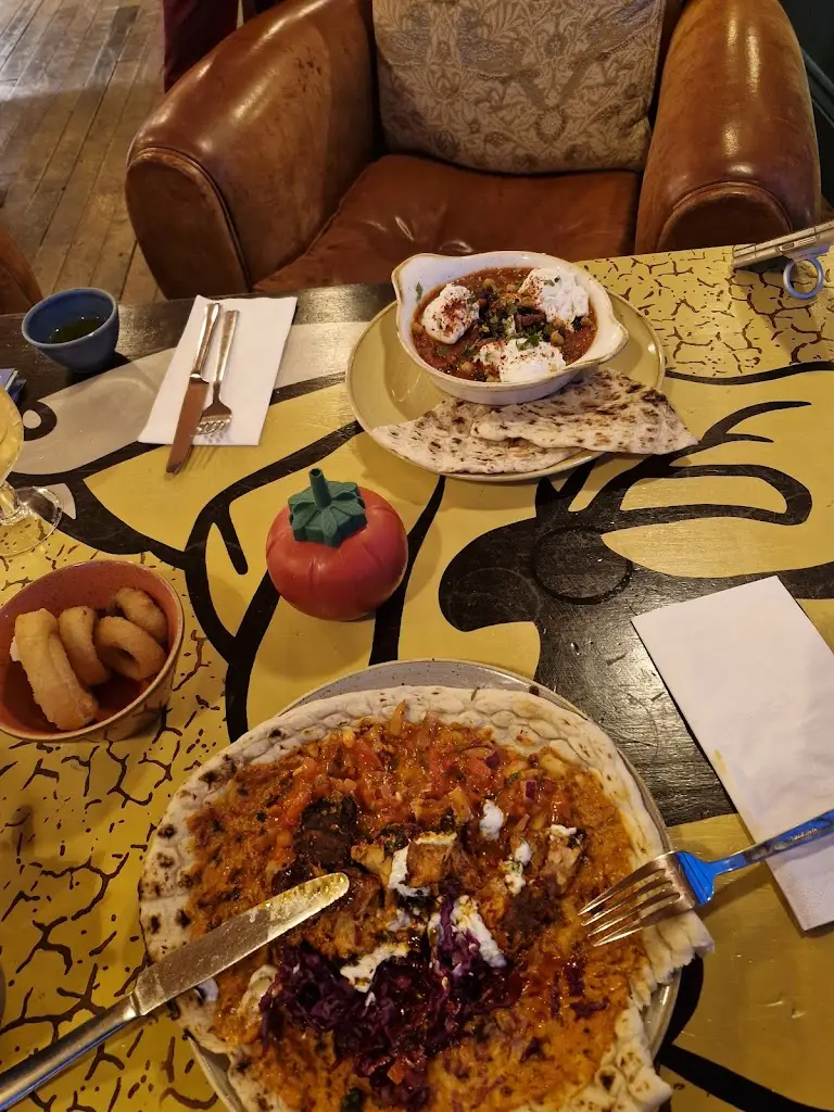 Michael_Barco Lounge_Barlby_review