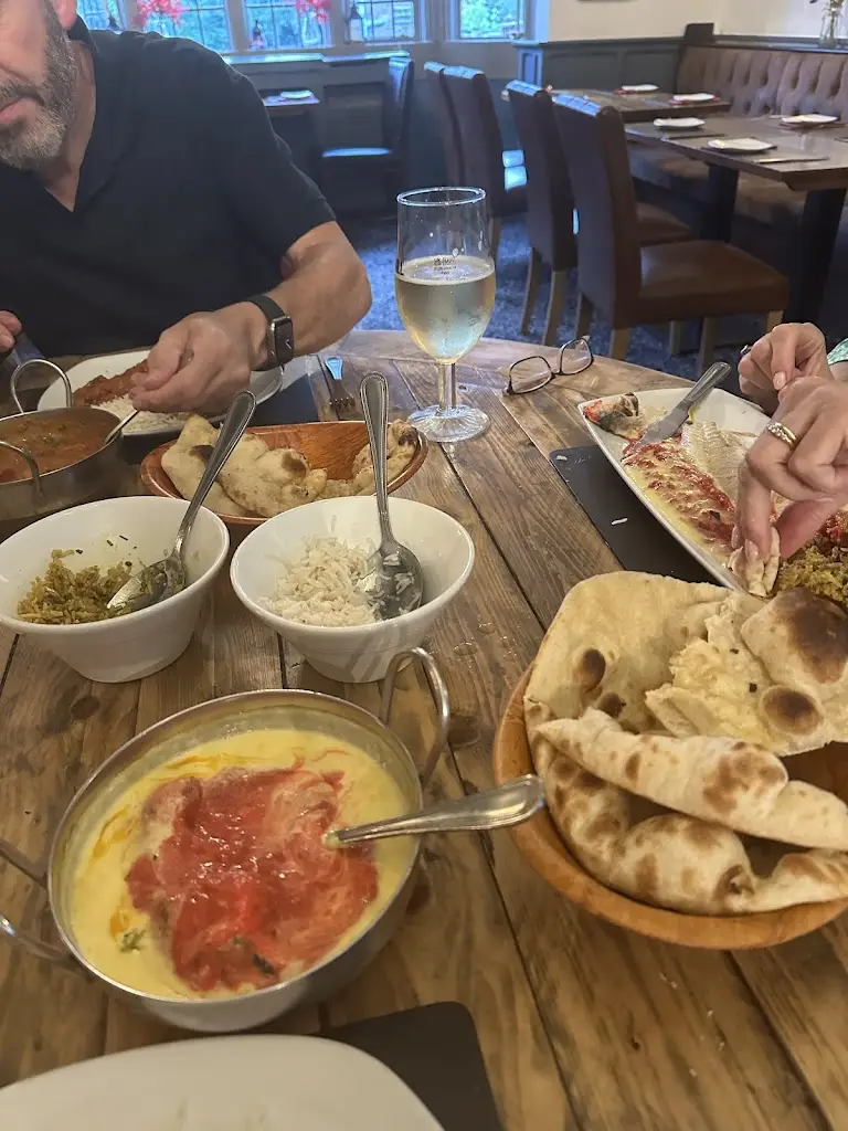 Lily Marsden_Cinnamon Arch_Long Itchington_review