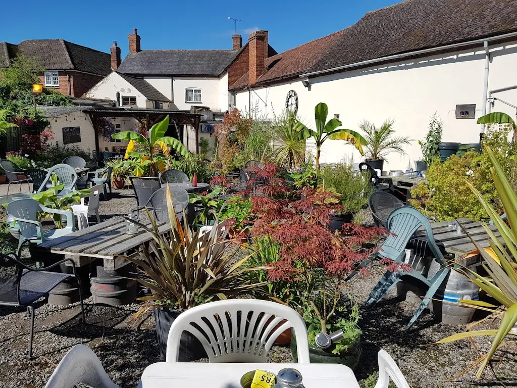 The Harvester_Long Itchington_slider_image_3