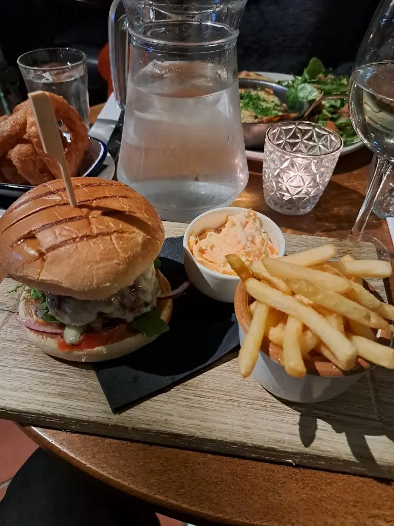 Menu_Linden Tree Pub_Longhorsley_image_8