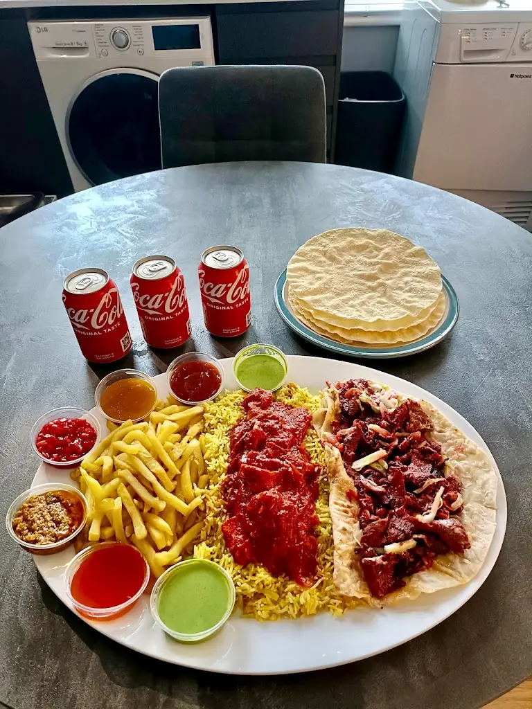 Maa Indian Restaurant & Takeaway_Barlby_slider_image_3