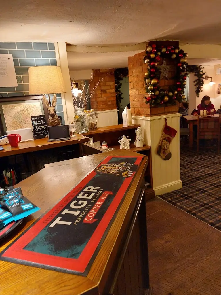 shelagh sweeney_The Old Kings Head_Long Buckby_review