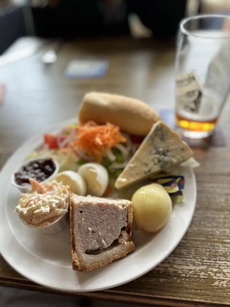 Jo Eveans_The New Inn_Long Buckby_review