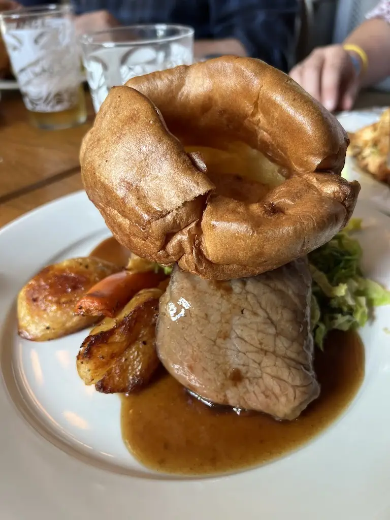 Menu_The Red Lion_Long Buckby_image_7