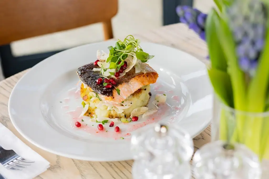 The Red Lion_Long Buckby_slider_image_2