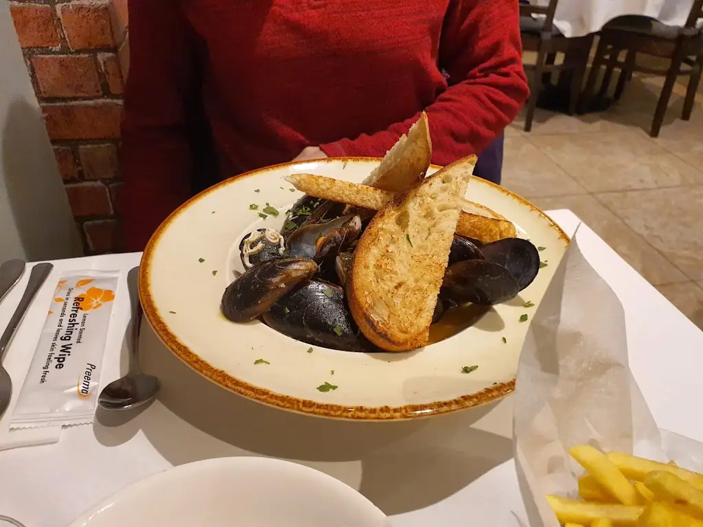 Menu_Villa Bianca_Longwick_image_6