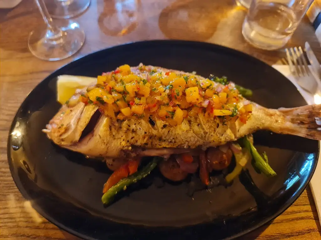 Lorraine V_Cart & Horses_Abbots Langley_review