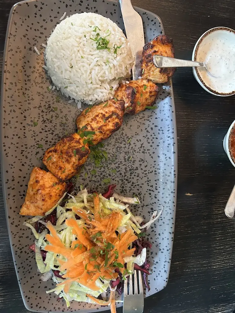 Tayeed Chowdhury_Istanbul Restaurant_Littlehampton_reseña