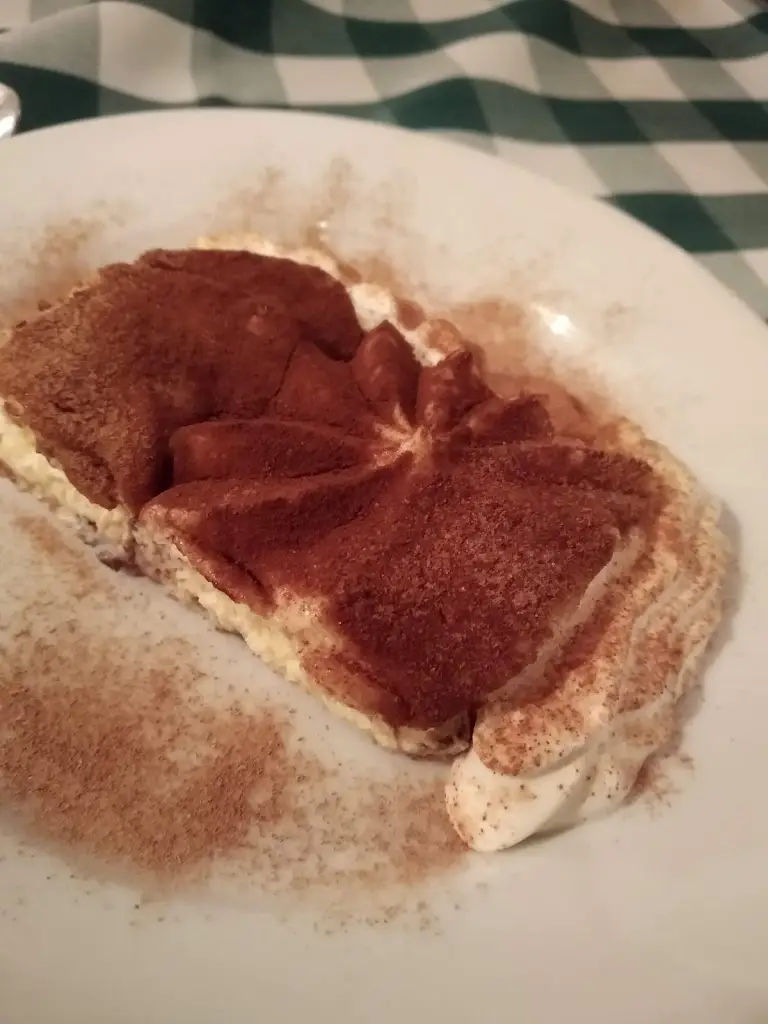 Shay Maginelle_Piccola Italia_Littlehampton_recensione