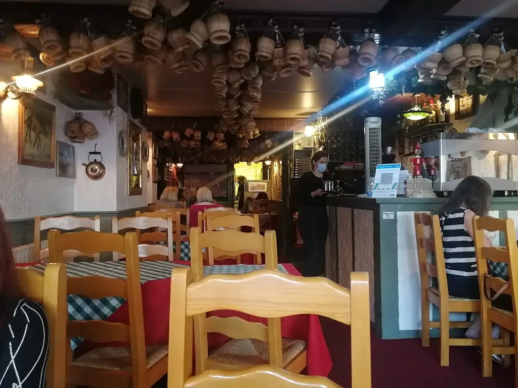 Piccola Italia_Littlehampton_slider_image_3