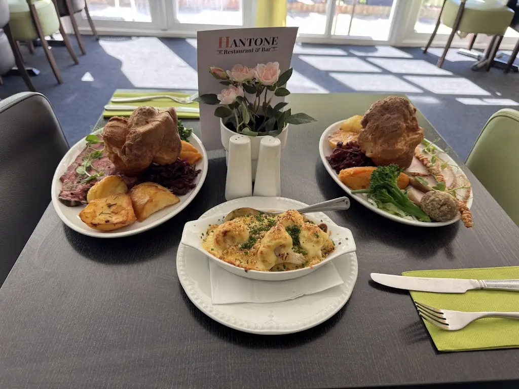 Hantone Restaurant and Bar_Littlehampton_slider_image_3