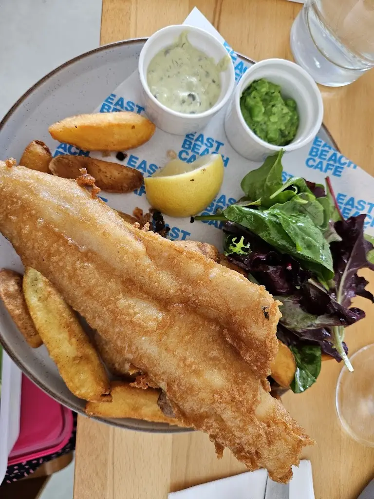 Alice Brearey_East Beach Cafe_Littlehampton_avis