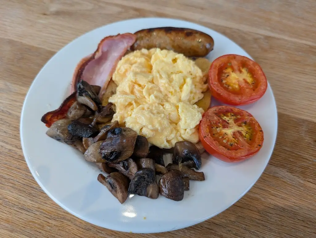 Debbie McAvilley_Harbour Lights Cafe_Littlehampton_review