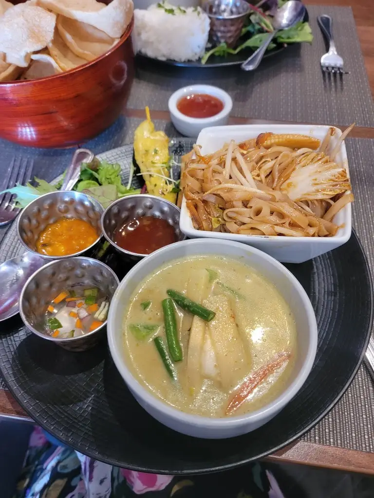 Cherry Letsome_Lemongrass_Littlehampton_review