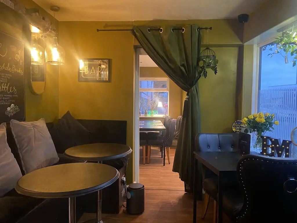 Bistro Marie_Longfield_slider_image_3