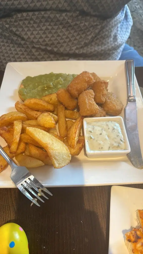 Rebecca Drury_The Royal Oak_Barlborough_review