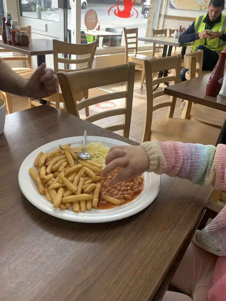 Katherine Elizabeth_Dollys Diner_Longfield_review