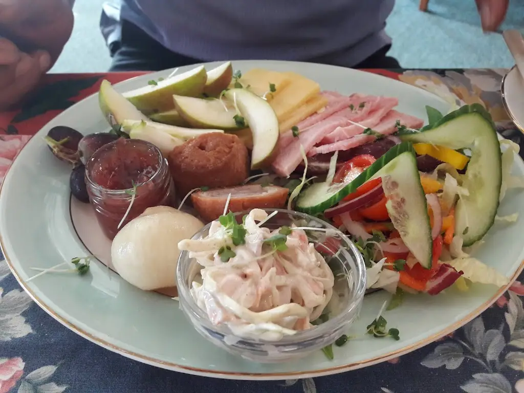 Gillian Miragliotta_Silverwood Diner, Outdoor catering & Shops_Long Sutton_review