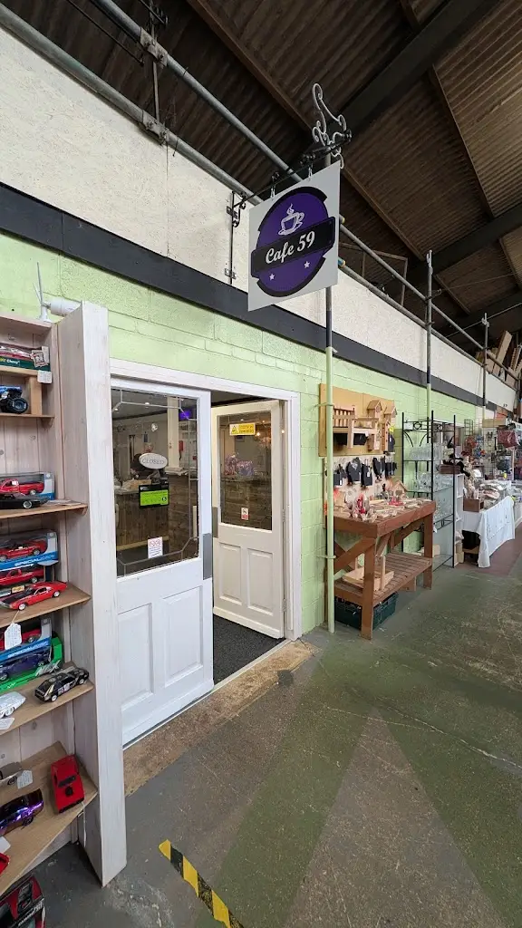 Dale McWilliams EI7HDB_Café 59_Long Sutton_reseña