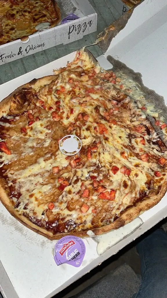 lewis_Chilli Hut_Long Sutton_review