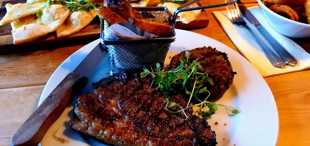 Gary May_Angel & Harlequin Bistro_Barlborough_review