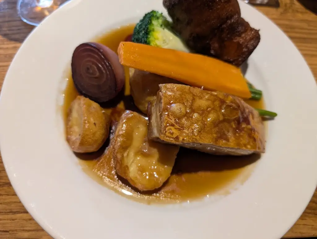 Joe Gunn_The Railway Lowdham_Lowdham_review