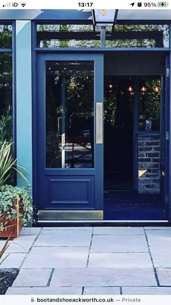 Gareth Sharples_Boot & Shoe_Low Ackworth_review