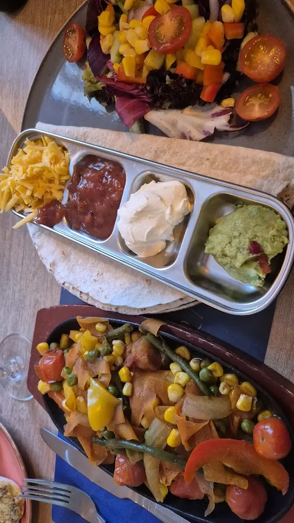 tigger ligger_Graham Arms Inn_Longtown_review