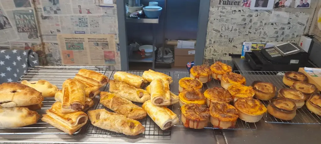 Brain damaged war vet motorcycle instructor guy_Lunch Box_Longtown_review