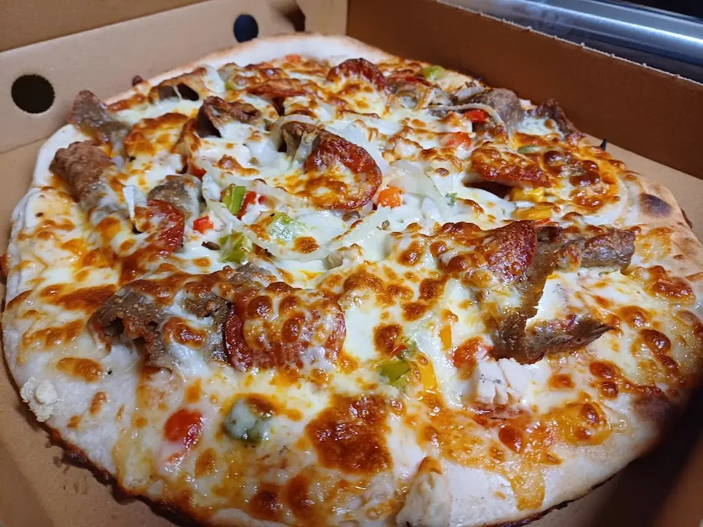 Classic Pizza_Longtown_slider_image_2